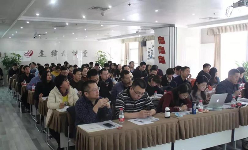 中州建設有限公司周六、周日“充電”忙